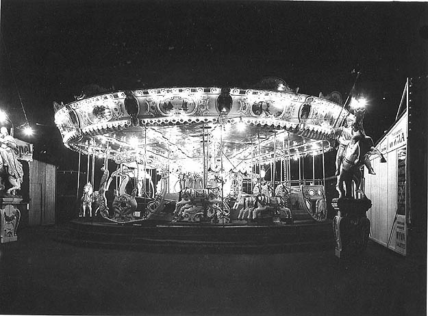 Becquarts No 1 Carousel at night2.jpg